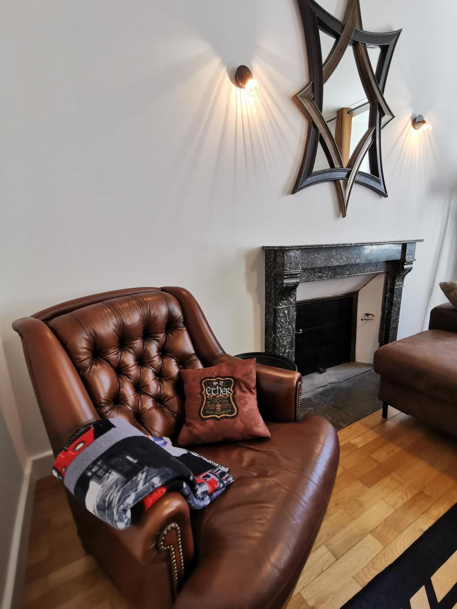 Appartement 3 Chambres Au Coeur Du Jura, Ideal Famille Salins-les-Bains Luaran gambar