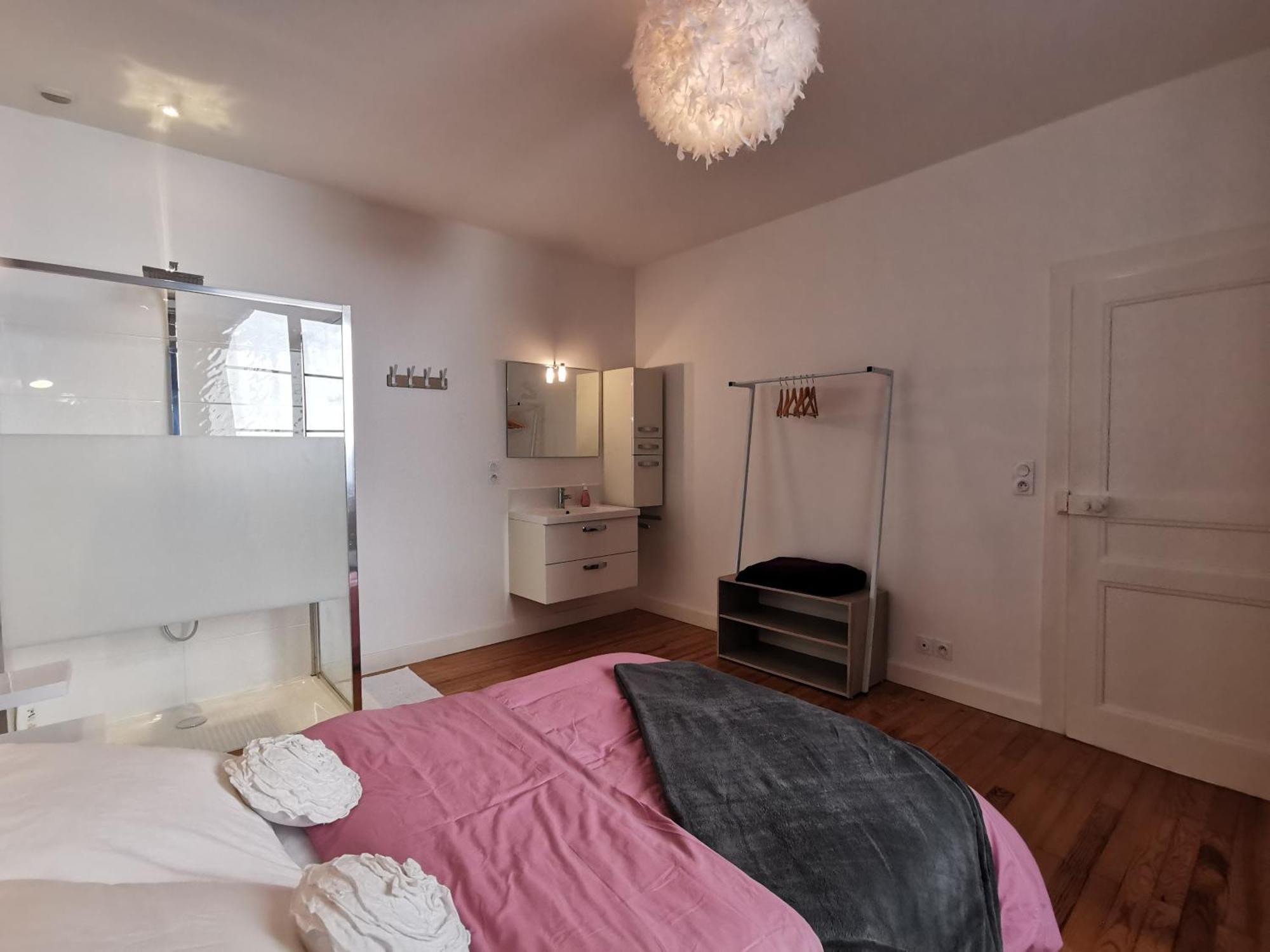 Appartement 3 Chambres Au Coeur Du Jura, Ideal Famille Salins-les-Bains Luaran gambar