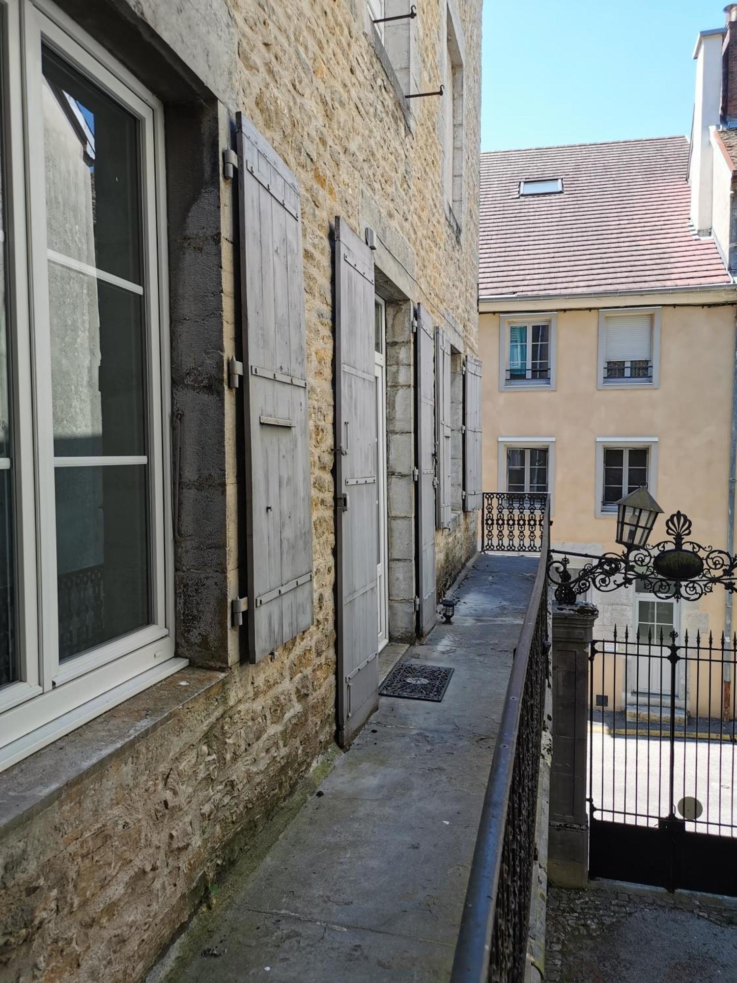 Appartement 3 Chambres Au Coeur Du Jura, Ideal Famille Salins-les-Bains Luaran gambar